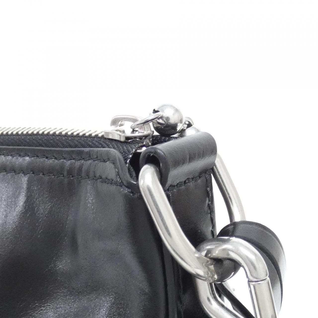 LOUIS VUITTON M13986 Handbag 4
