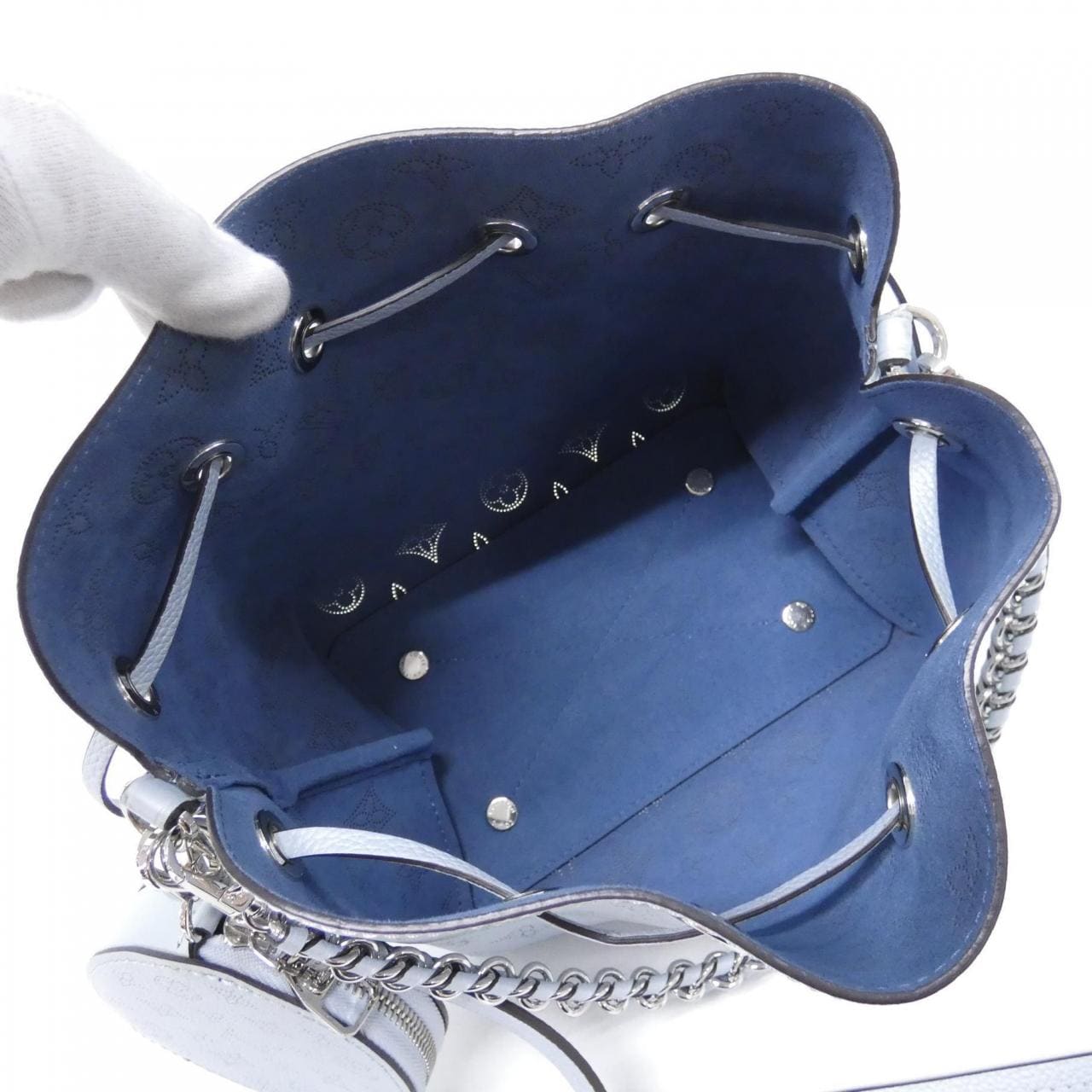 LOUIS VUITTON Mahina M21144 肩背包 5