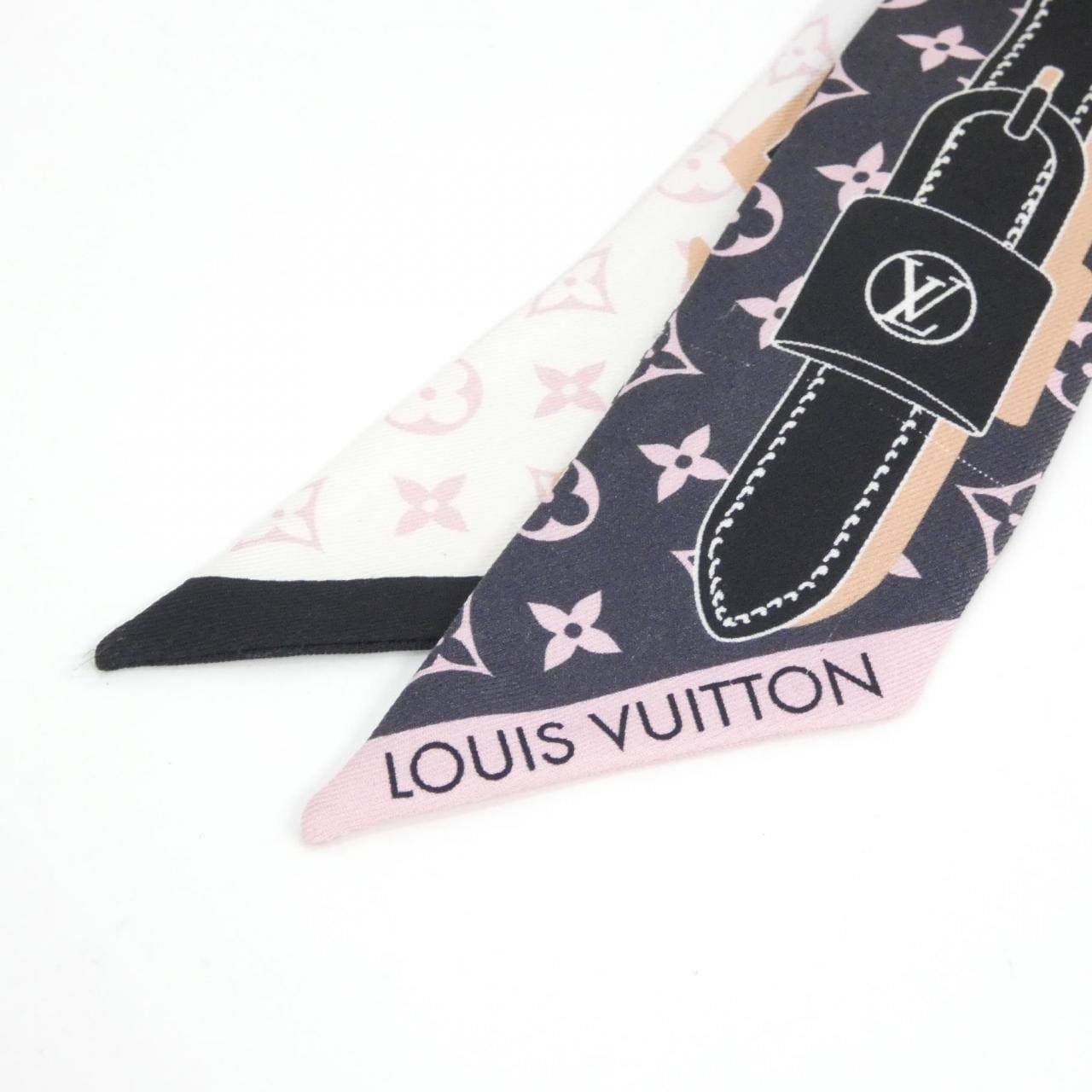 LOUIS VUITTON M76351 Scarf 2