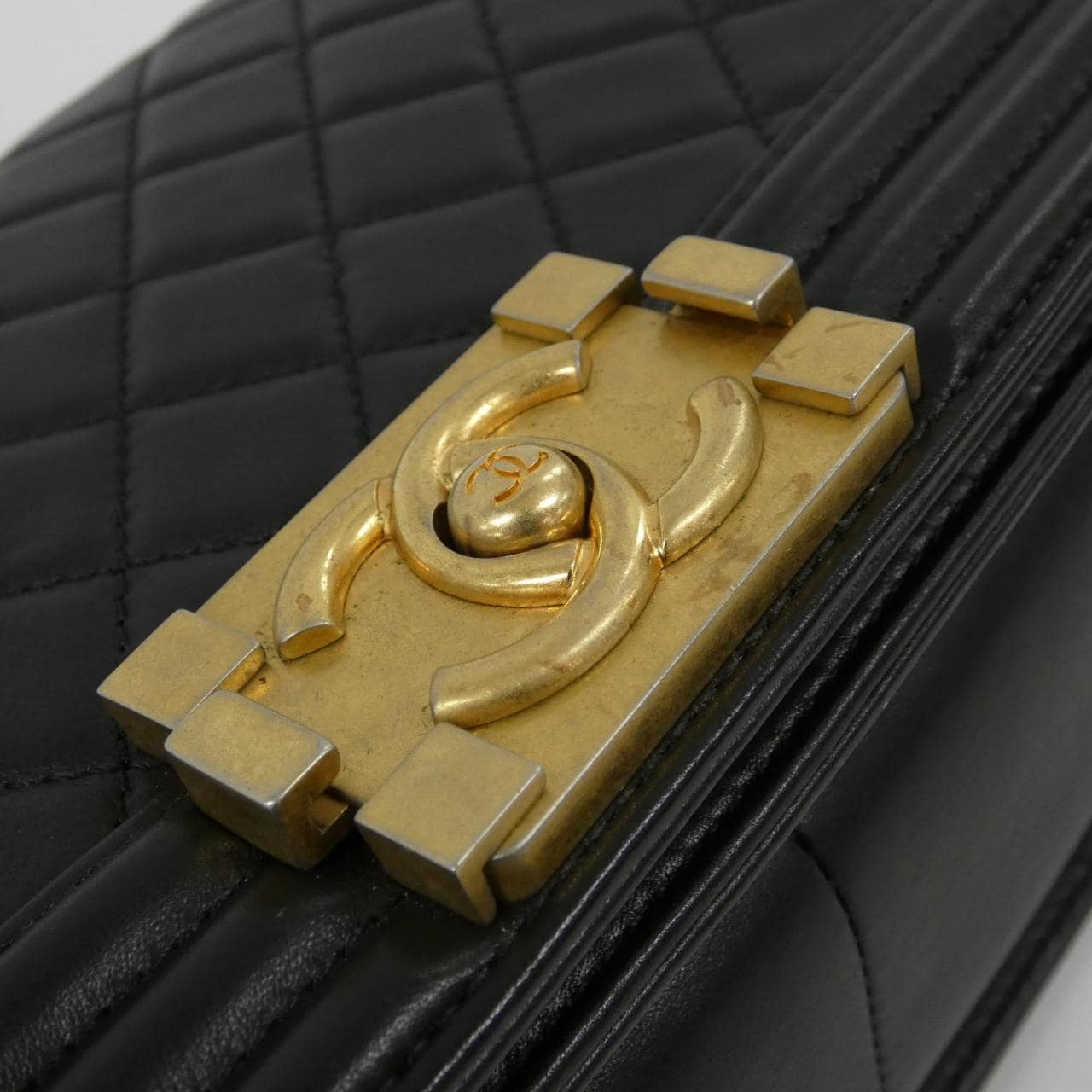 CHANEL Boy Chanel 67086 肩背包 羊皮 4