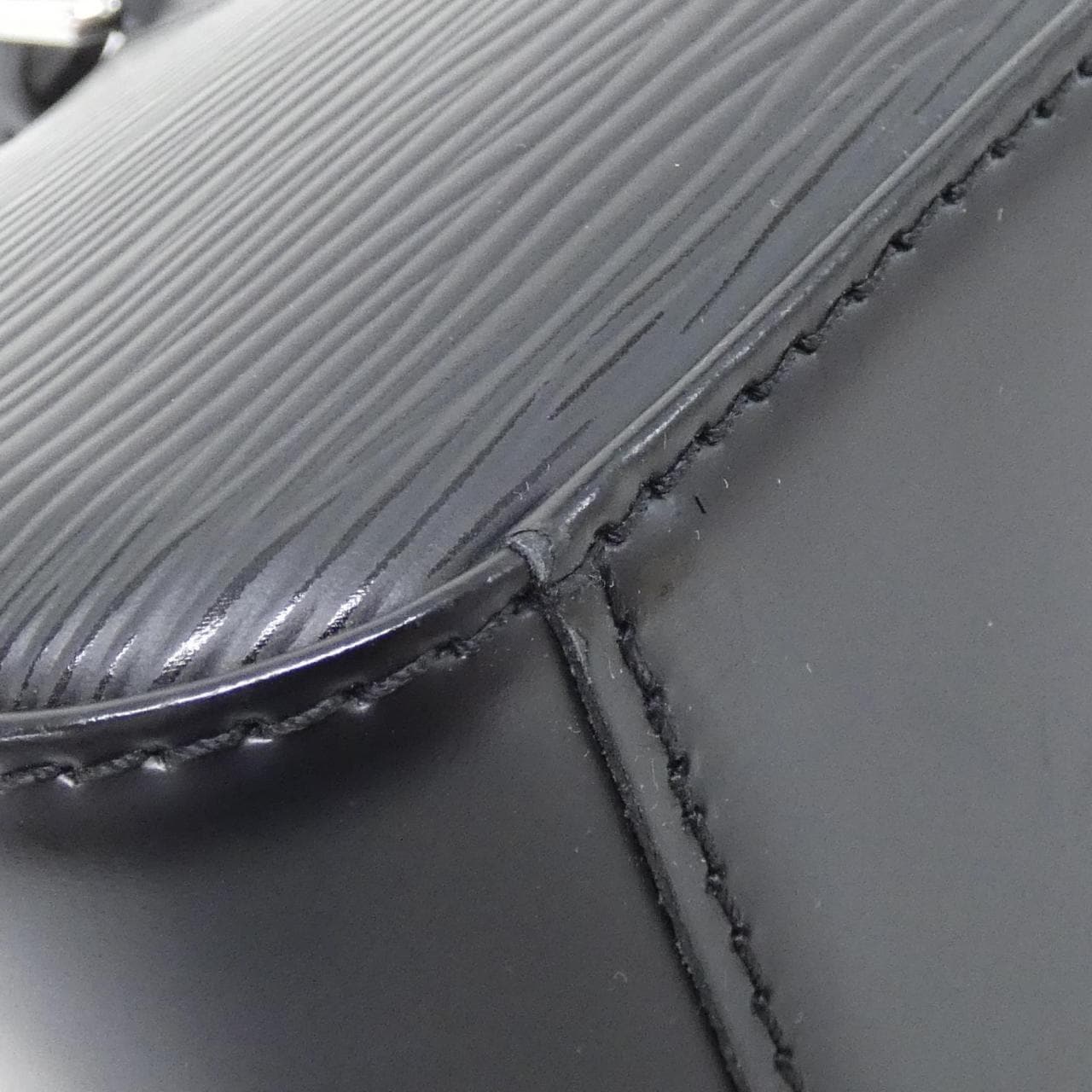 LOUIS VUITTON M52782 Handbag Epi 3