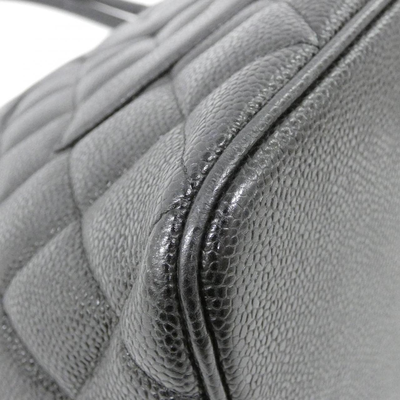CHANEL Matelasse 1804 Handbag Grained Calfskin 3