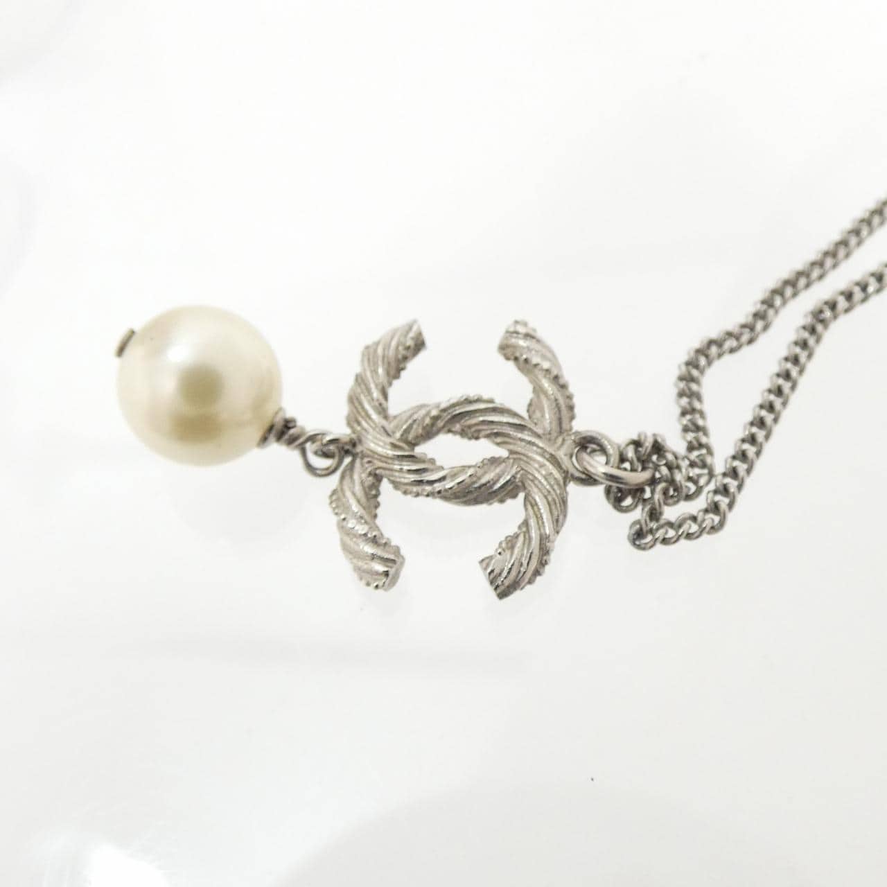CHANEL 63047 3