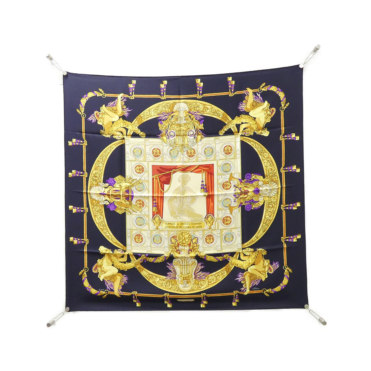 HERMES Scarf