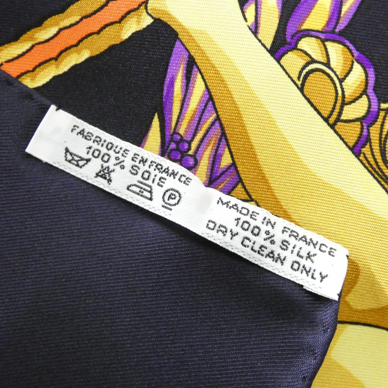 HERMES Scarf 3