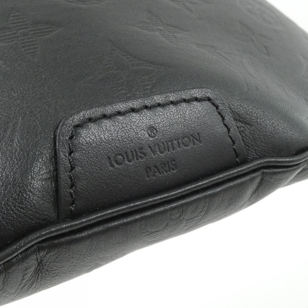 LOUIS VUITTON Discovery M46036 肩背包 Monogram 4