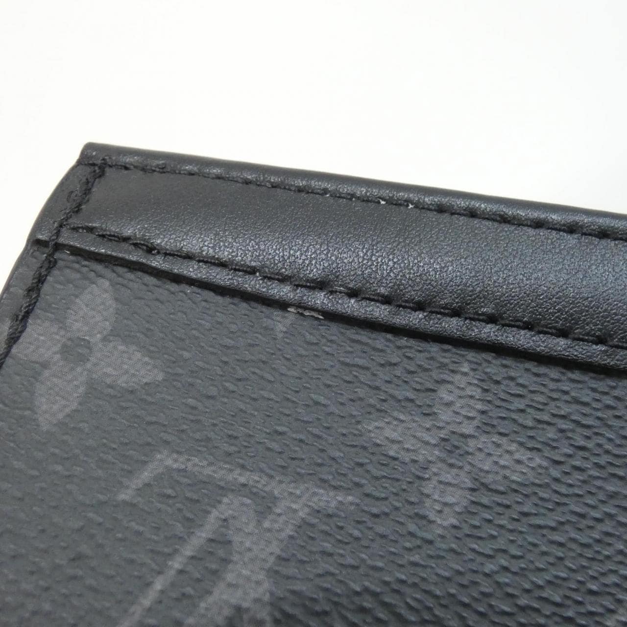 LOUIS VUITTON Eclipse M81124 Shoulder Monogram 3