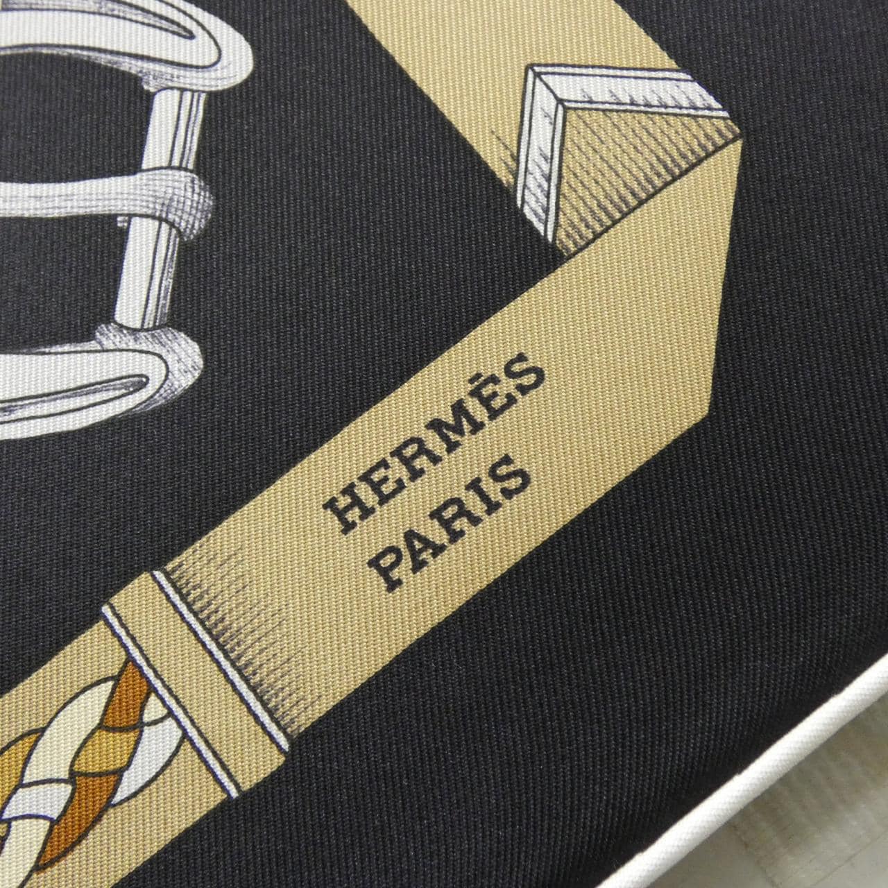HERMES 004096S Scarf 2