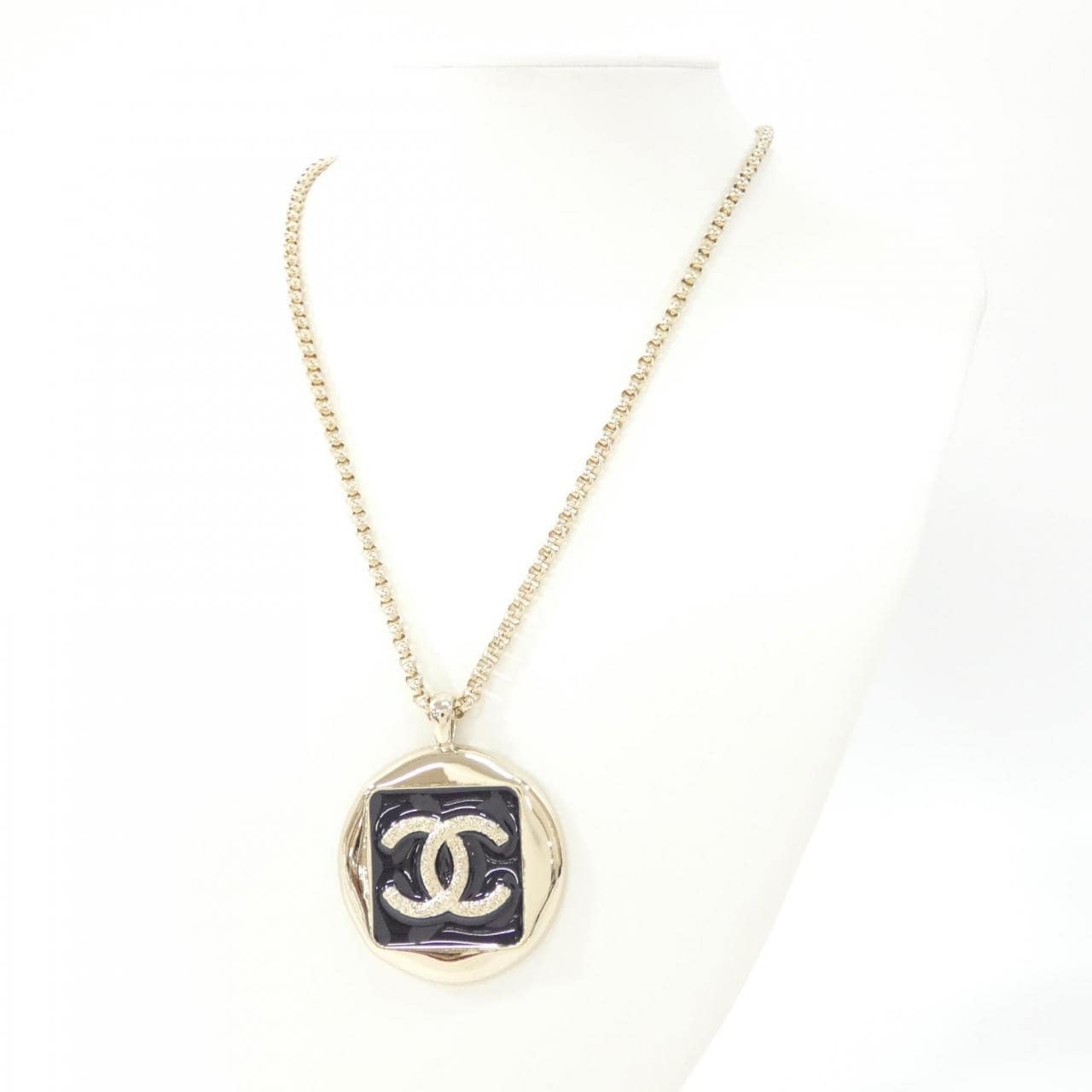 CHANEL ABG919 5