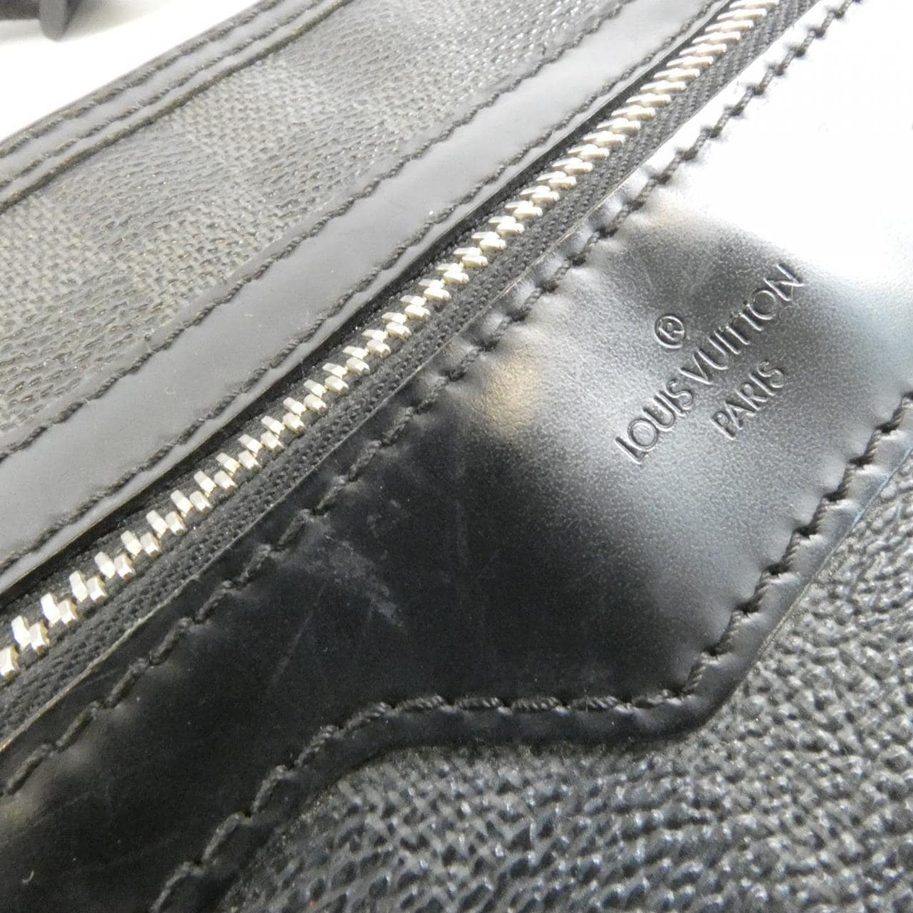 LOUIS VUITTON N58028 Shoulder Damier 4