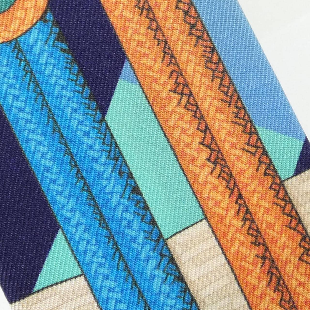 HERMES Scarf 3