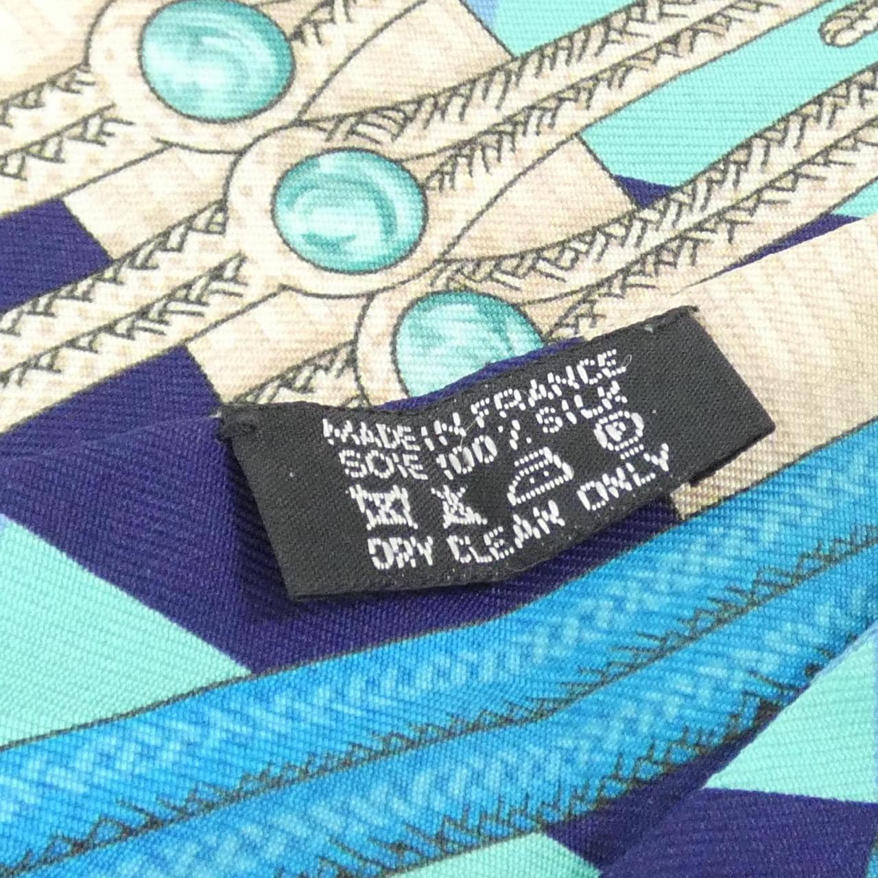 HERMES Scarf 4