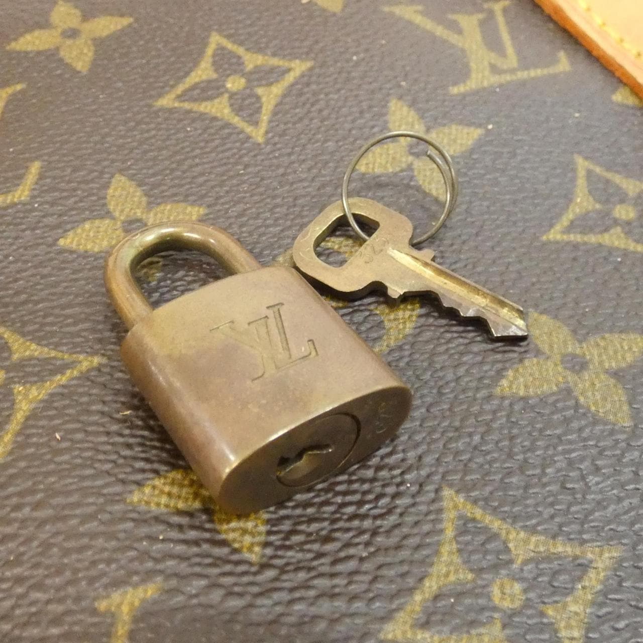 LOUIS VUITTON Keepall M41426 Boston Monogram 3