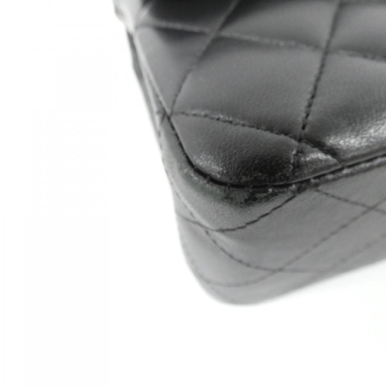 CHANEL Matelasse 1112 Shoulder Lambskin 4