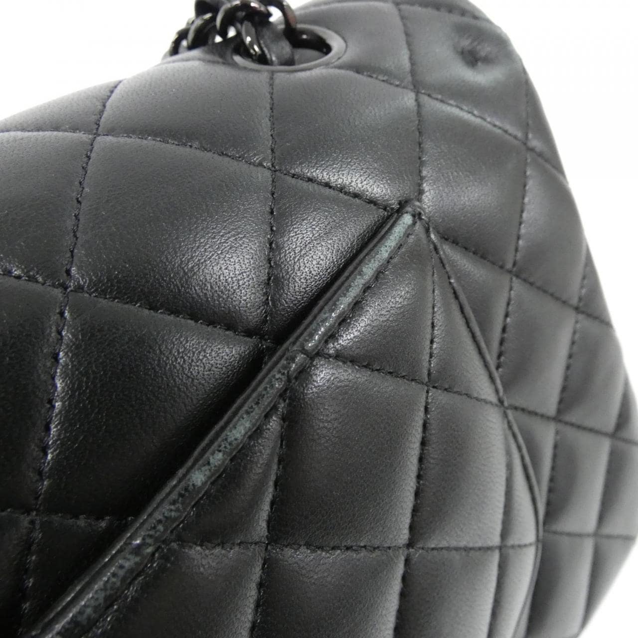 CHANEL Matelasse 1112 Shoulder Lambskin 5