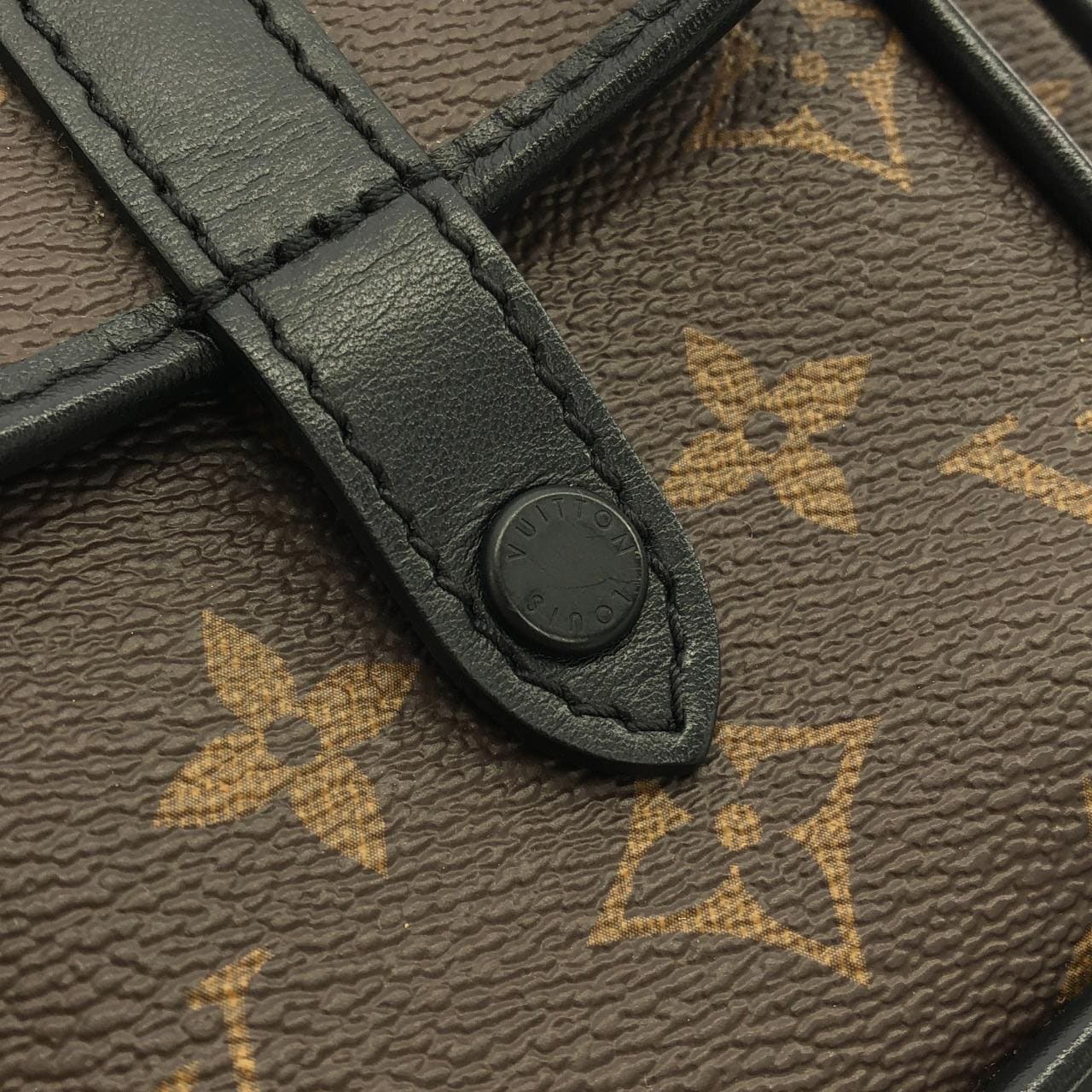 LOUIS VUITTON Christopher M69404 肩背包 Monogram 5