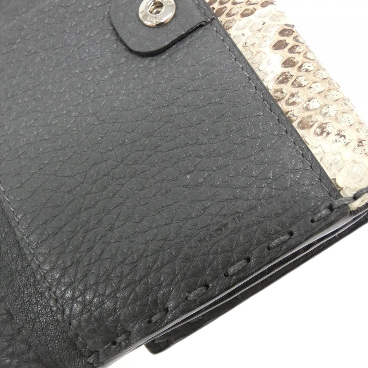 FENDI Peekaboo 8M0359 6DJ 銀包 蟒蛇皮 6