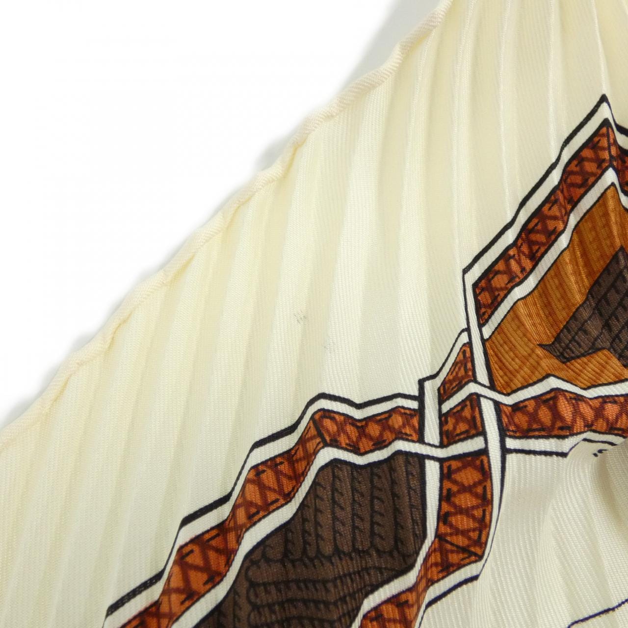 HERMES Scarf 4