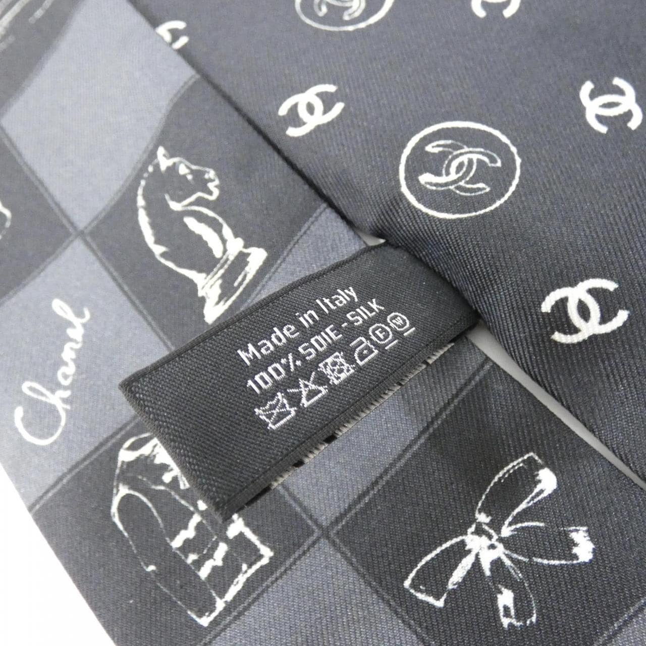 CHANEL AA8554 3