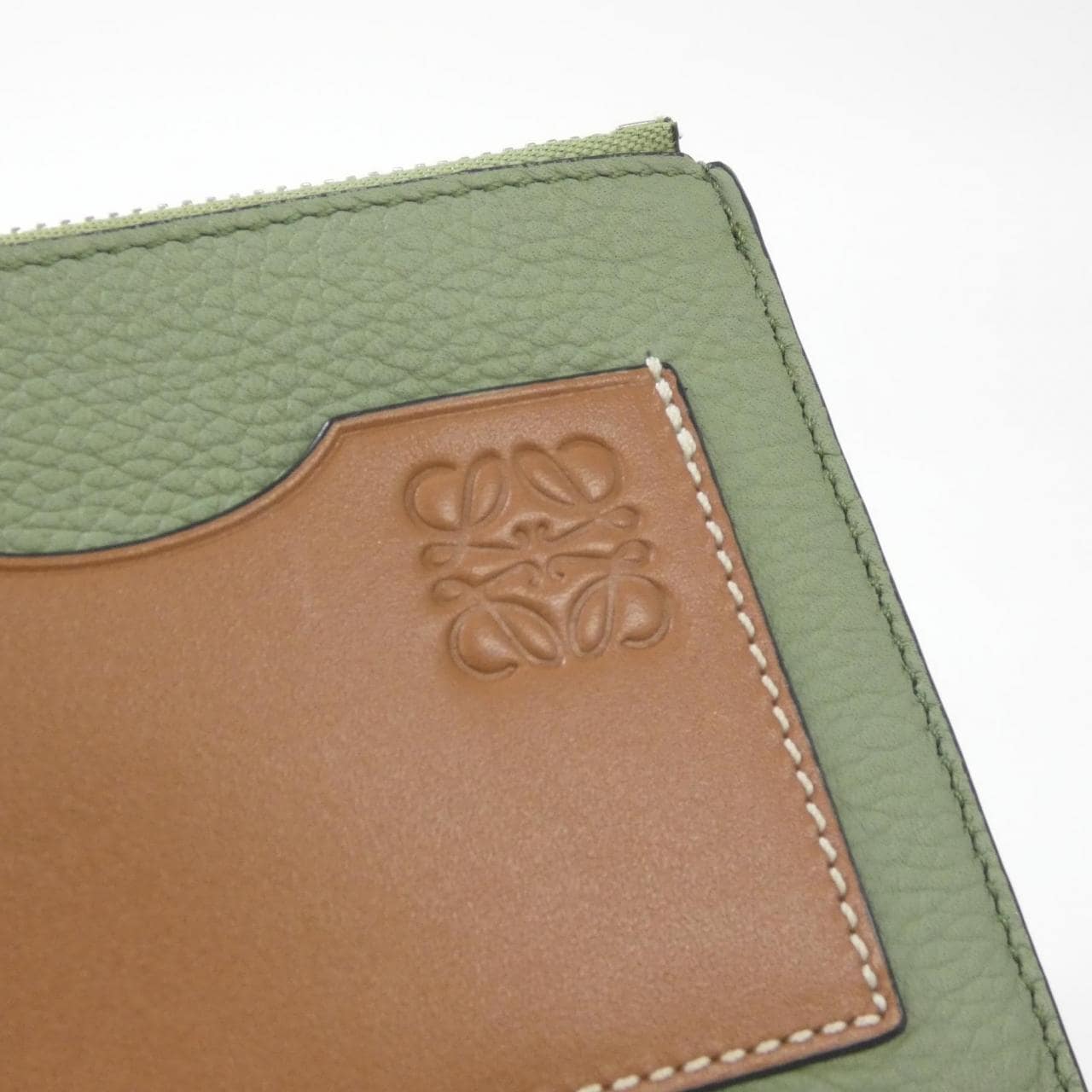 LOEWE C660O37X01 散紙包 4