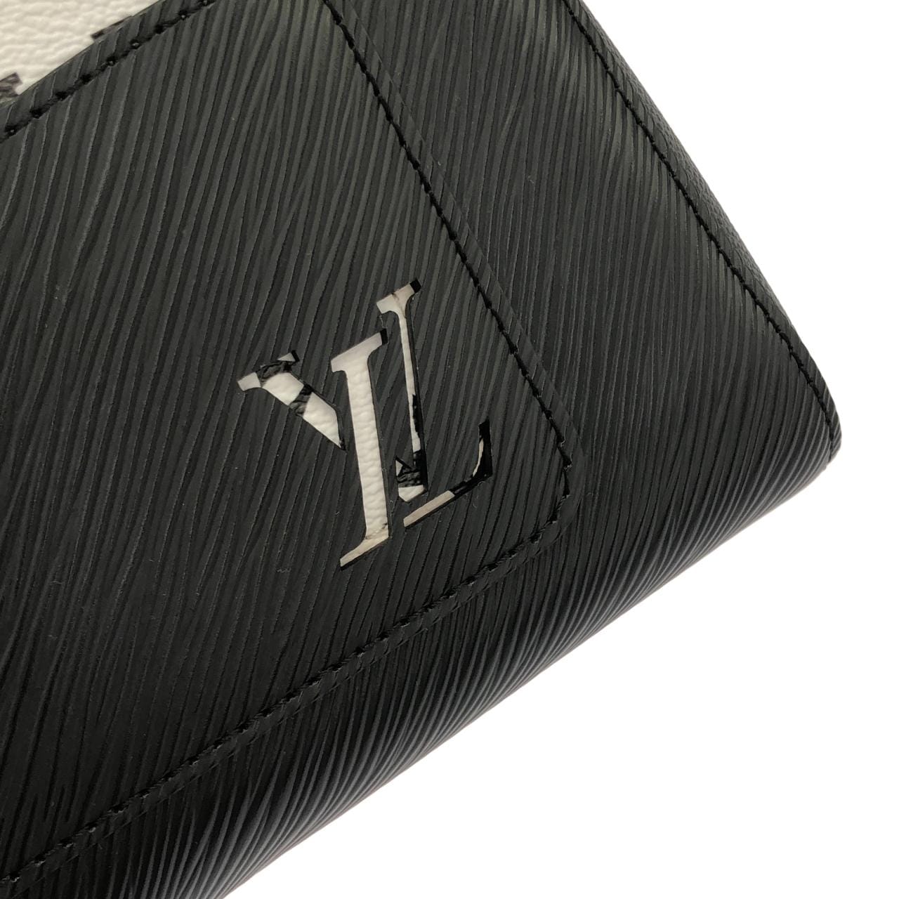 LOUIS VUITTON M59952 托特包 Epi 4