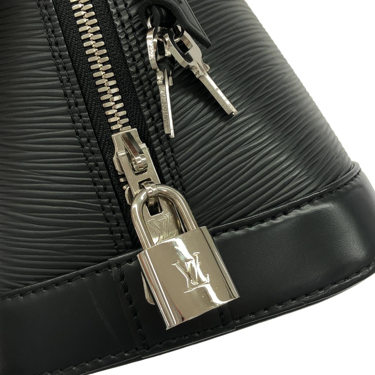 LOUIS VUITTON Alma M40302 手提包 Epi 4