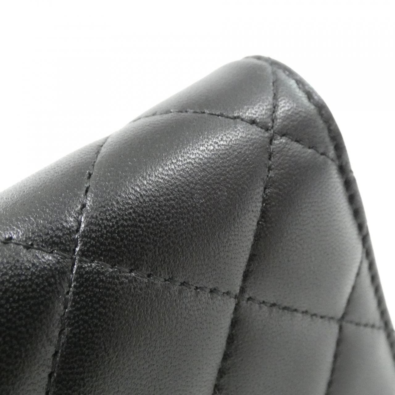 CHANEL Timeless Classic AP0250 Wallet Lambskin 4
