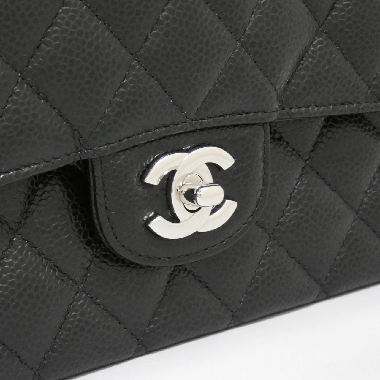 CHANEL Matelasse 1112 Shoulder Grained Calfskin 4