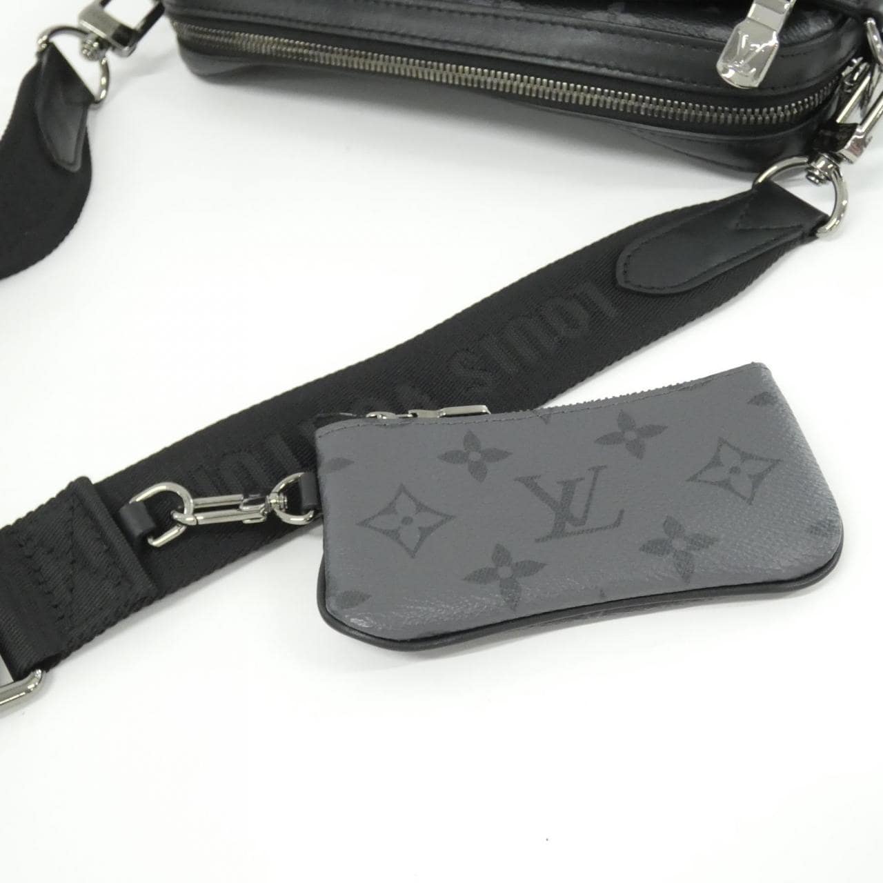 LOUIS VUITTON Eclipse M69443 Shoulder Monogram 5