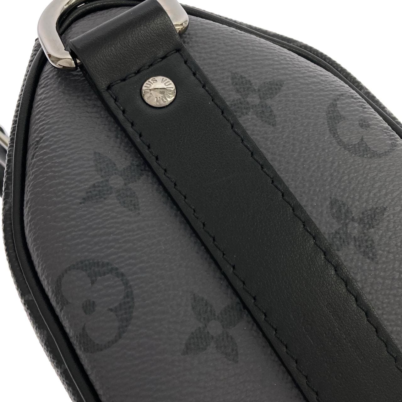 LOUIS VUITTON Eclipse M46271 Boston Monogram 4