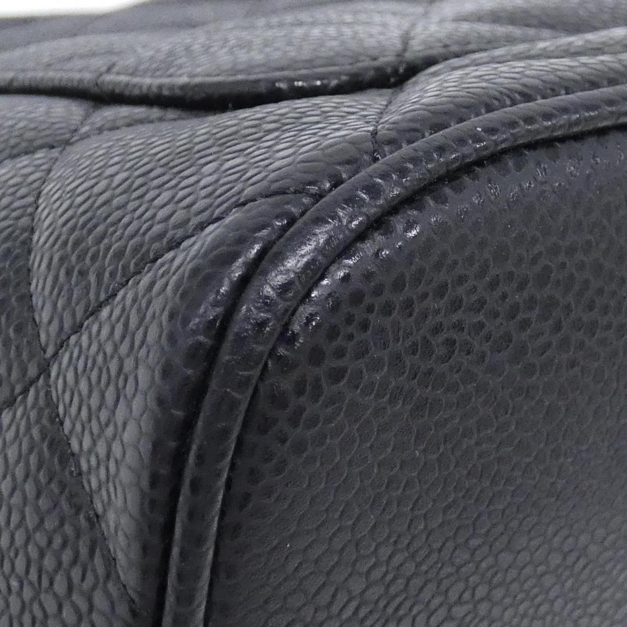 CHANEL Matelasse 1804 Handbag Grained Calfskin 3