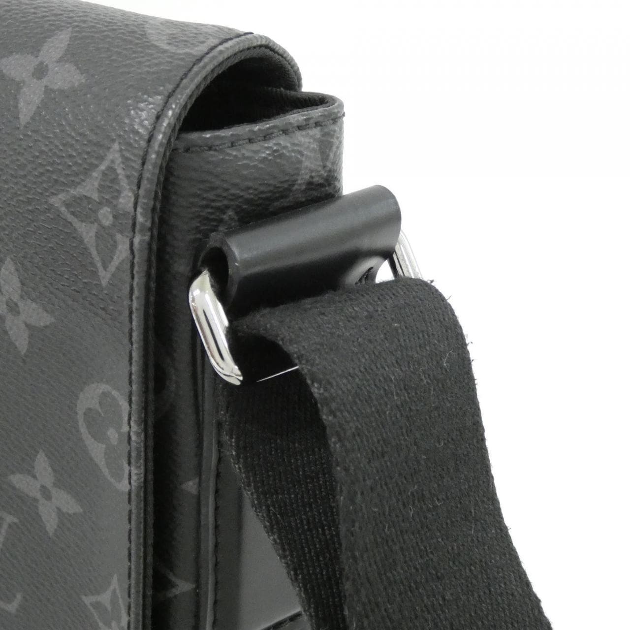LOUIS VUITTON District M44000 肩背包 Monogram 5