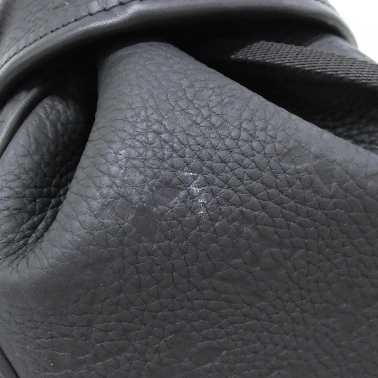 LOUIS VUITTON Montsouris M23127 背包 Monogram 5