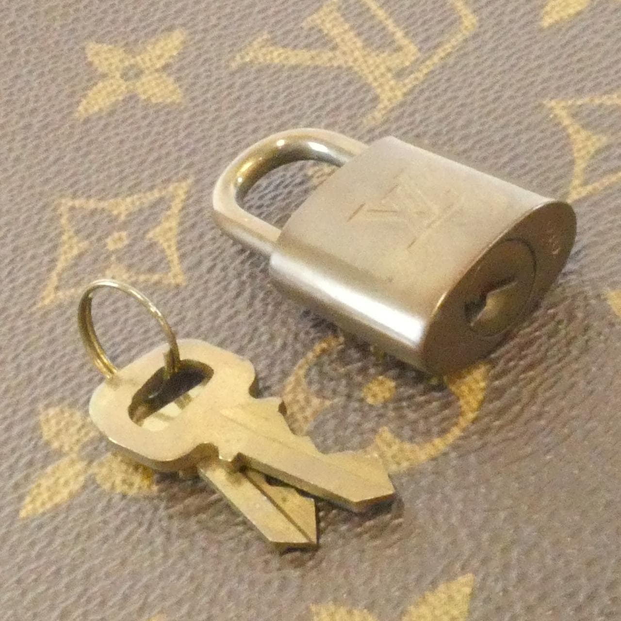 LOUIS VUITTON Ellipse M51126 手提包 Monogram 3