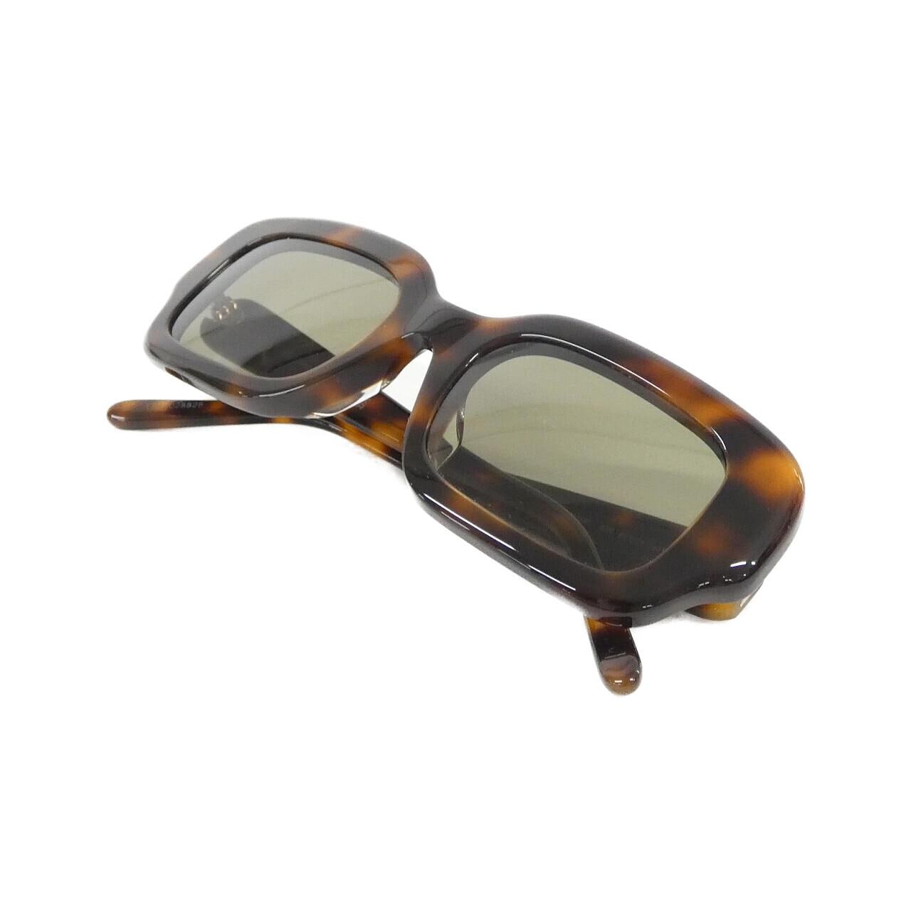 LOEWE LW40158F Sunglasses 2