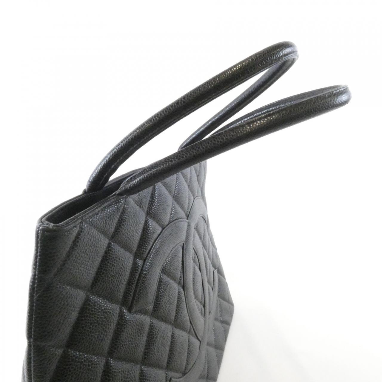 CHANEL Matelasse 1804 Handbag Grained Calfskin 4
