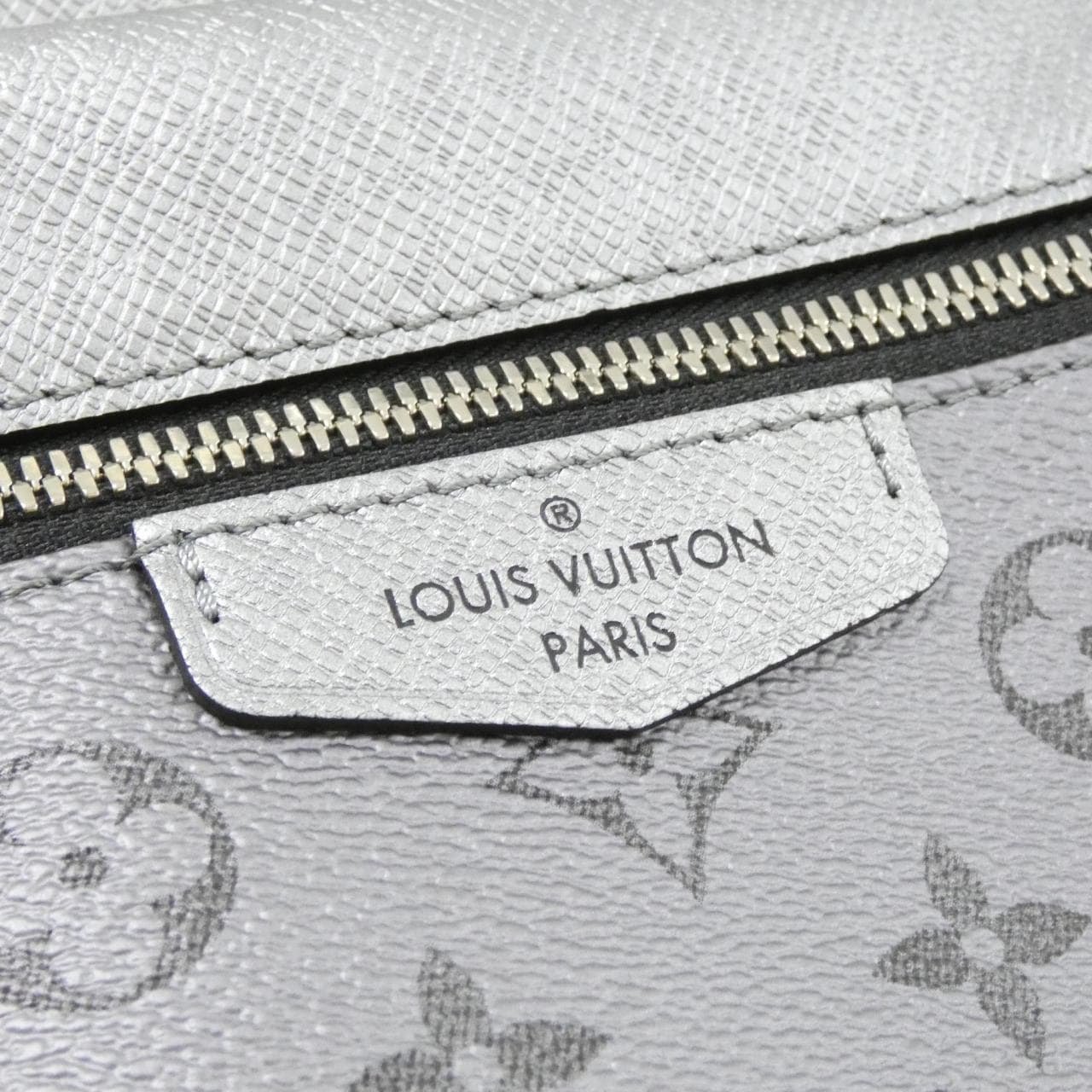 LOUIS VUITTON M30830 肩背包 帆布 4