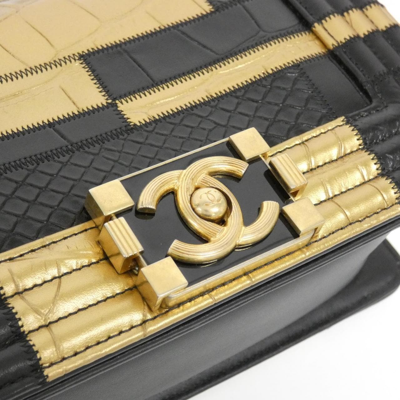 CHANEL Boy Chanel 67085 肩背包 鱷魚皮 5