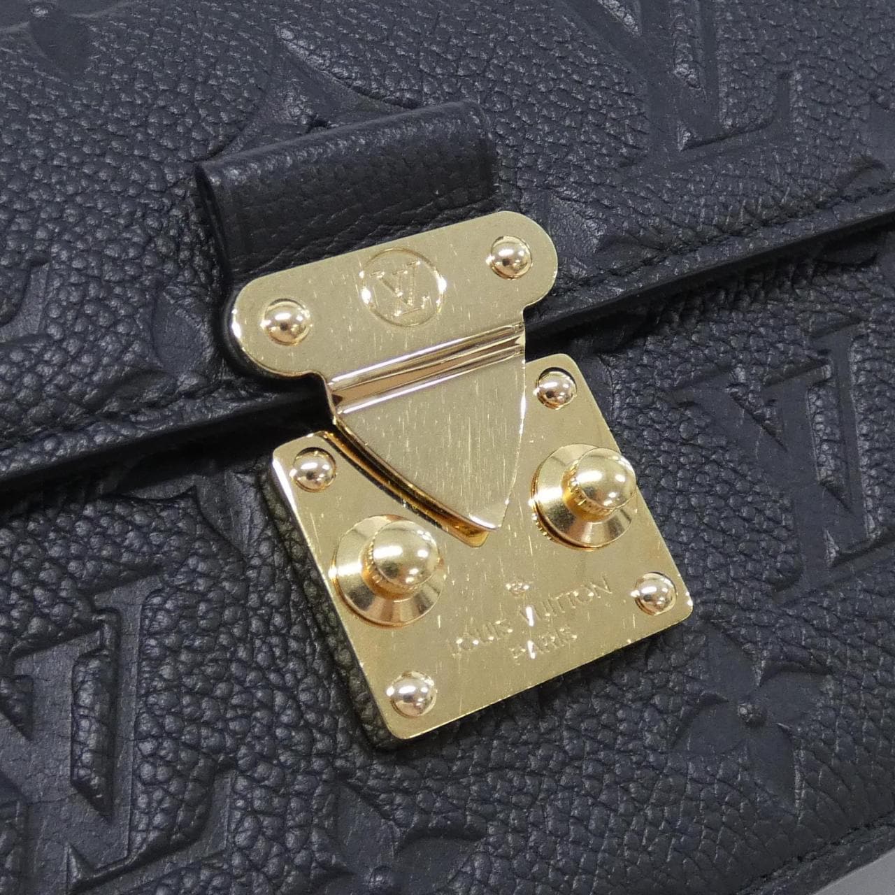 LOUIS VUITTON M82637 Shoulder Monogram 4