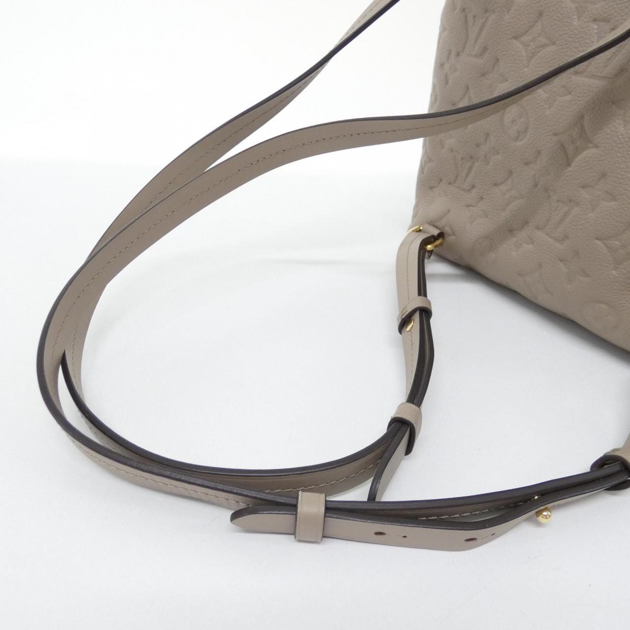 LOUIS VUITTON Montsouris M45410 背包 Monogram 4