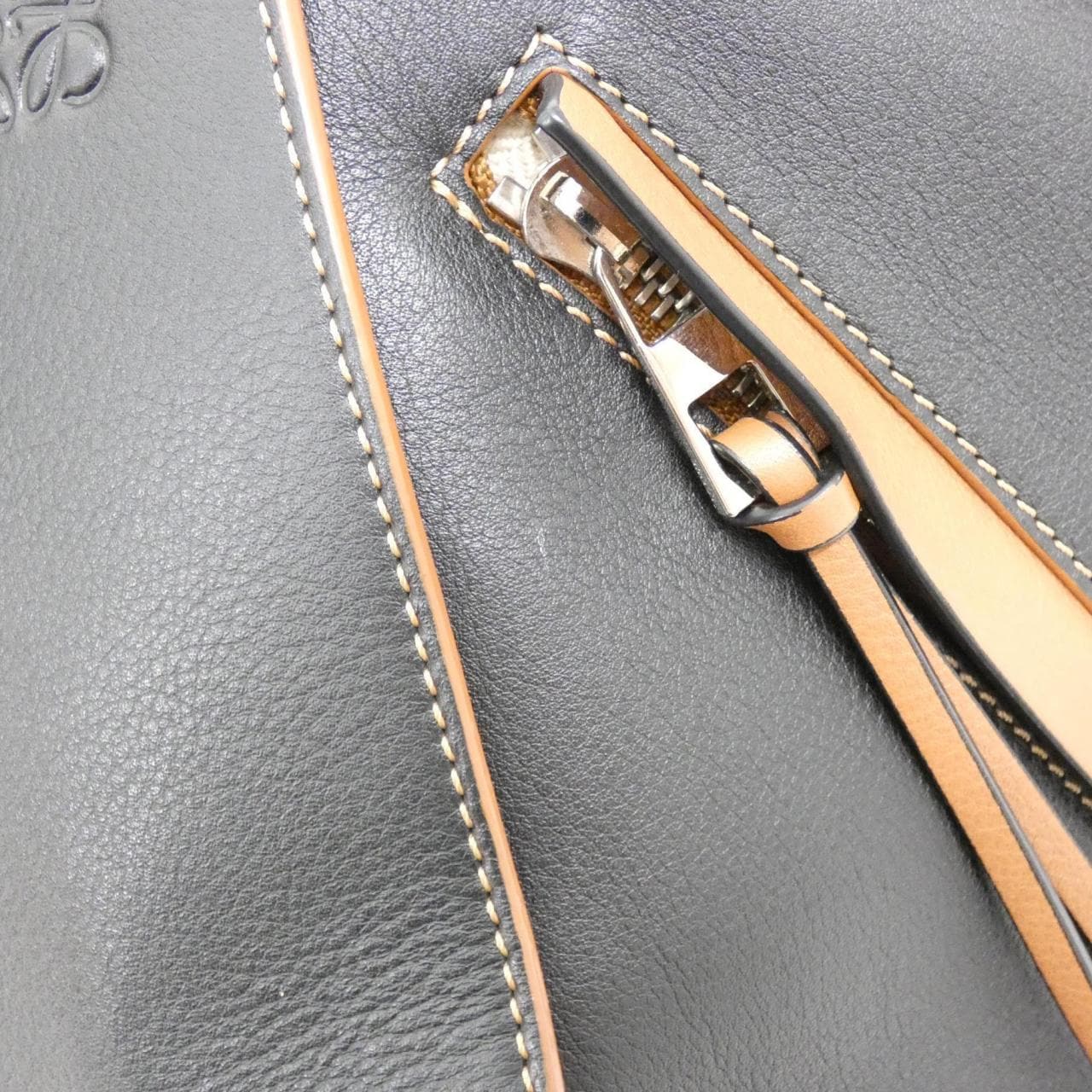 LOEWE Hammock A538S35X04 肩背包 5