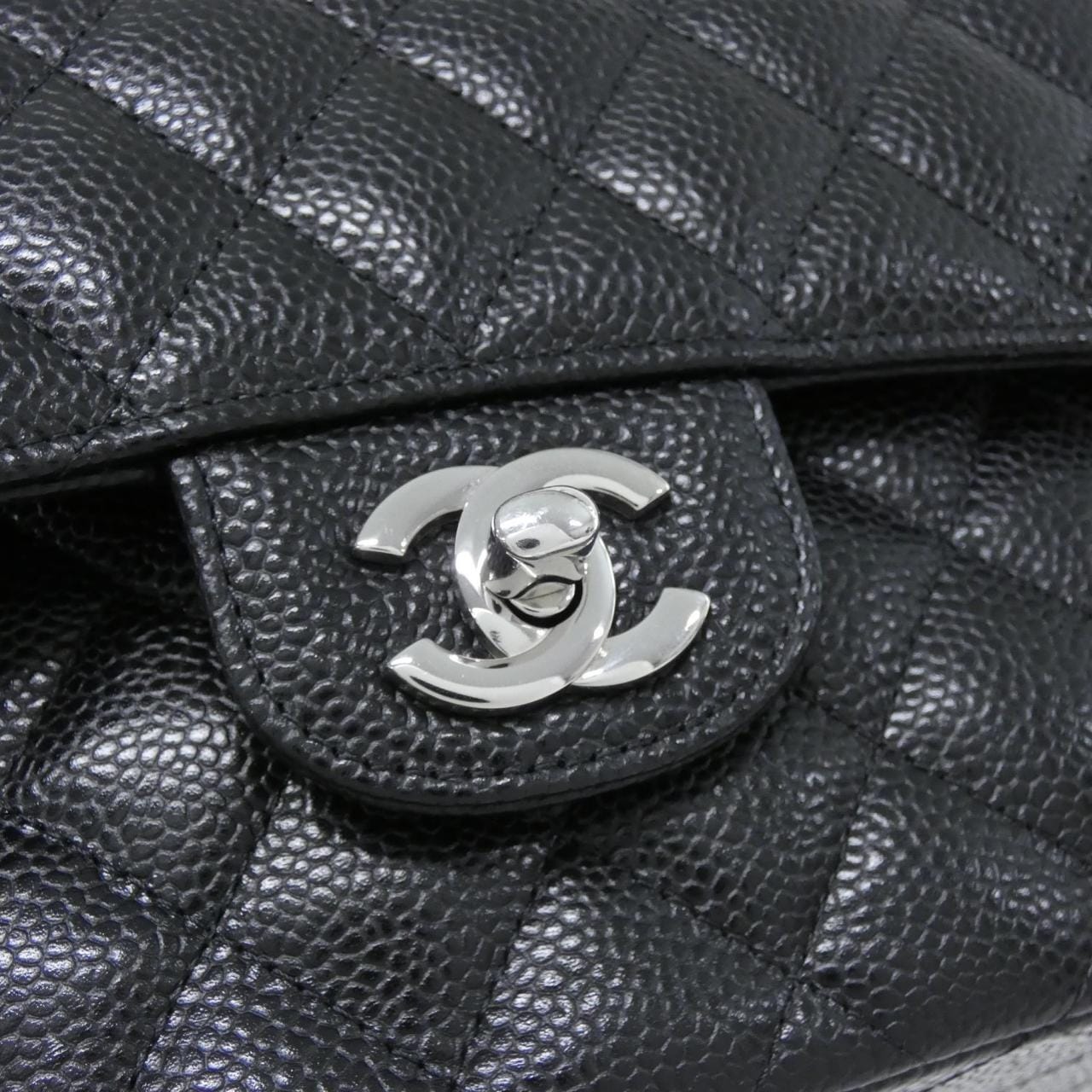 CHANEL Matelasse 1113 Shoulder Grained Calfskin 4