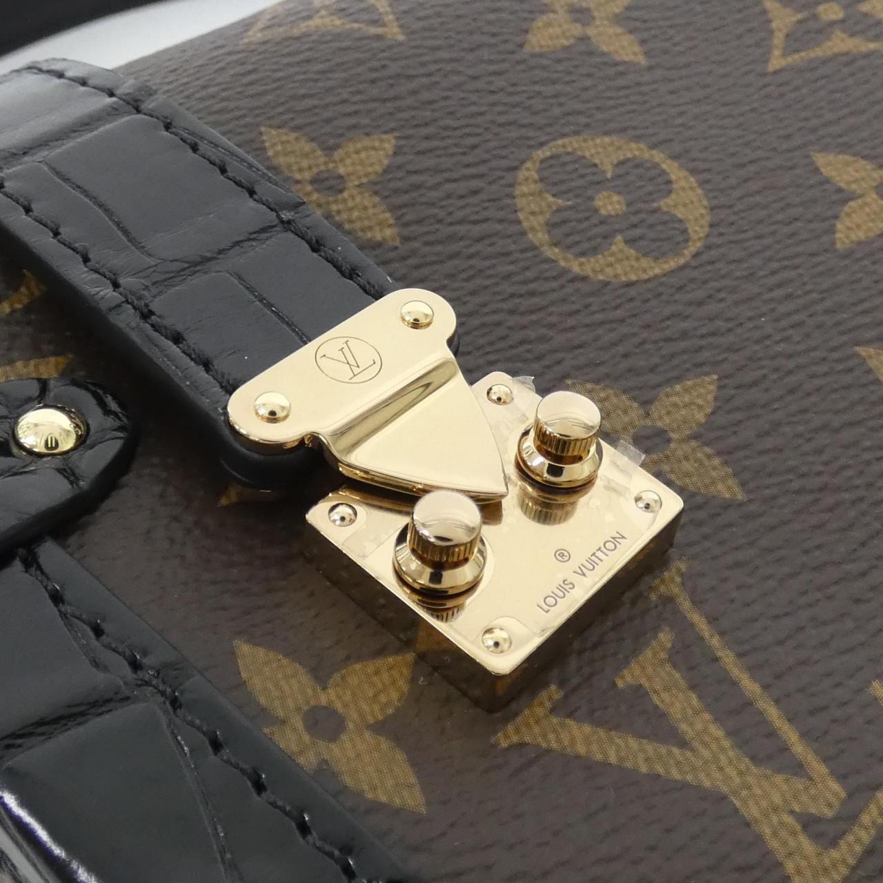 LOUIS VUITTON N88338 Handbag Monogram 4