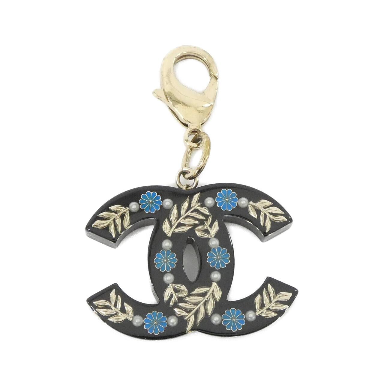 CHANEL Key Case