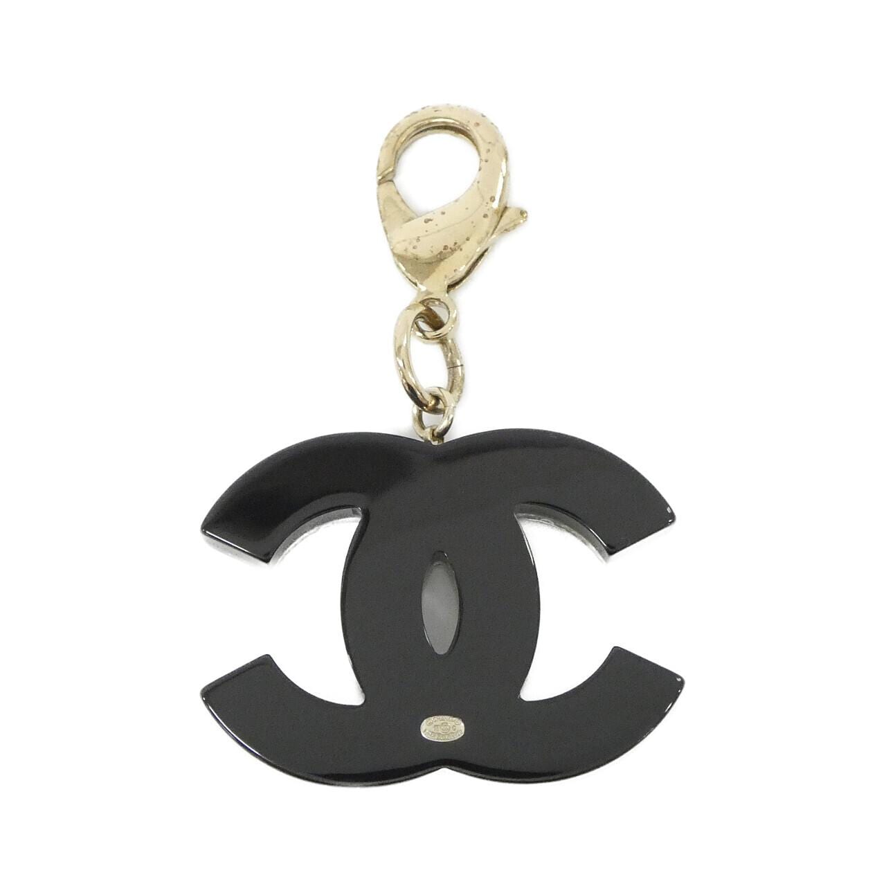 CHANEL Key Case 2