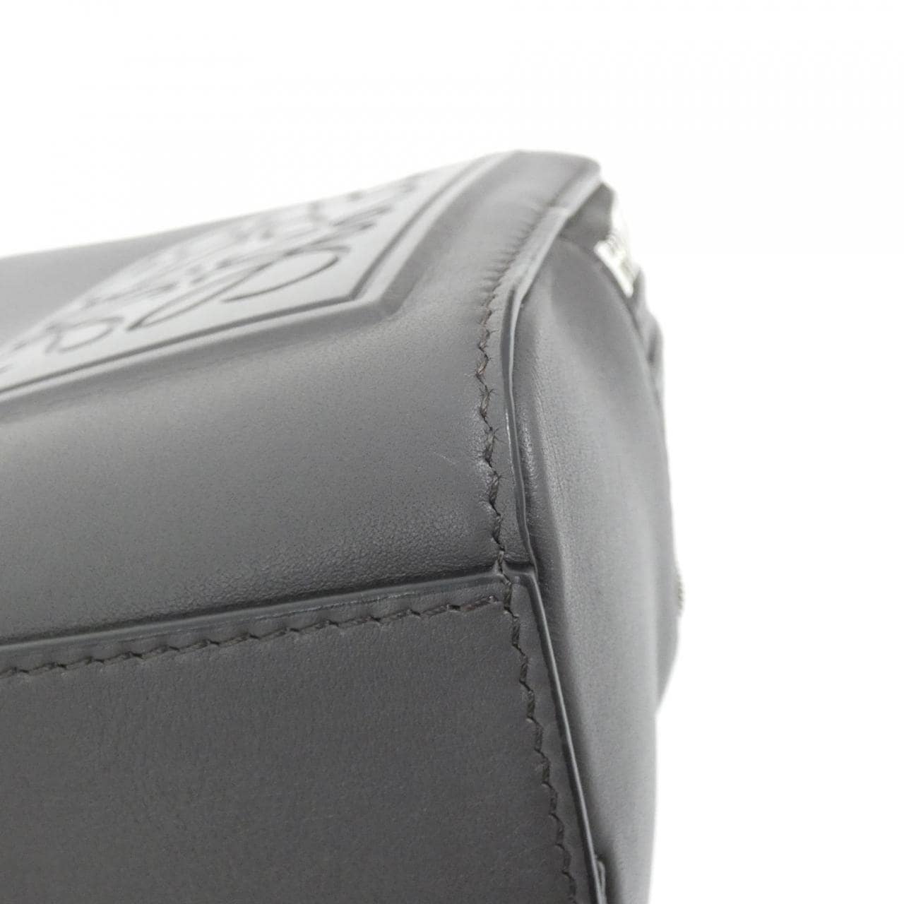 LOEWE C565R41X04 肩背包 3