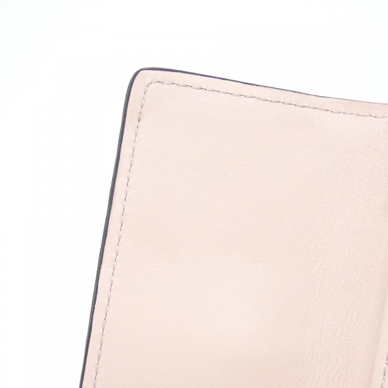 LOUIS VUITTON Mahina M82760 Key Case 5