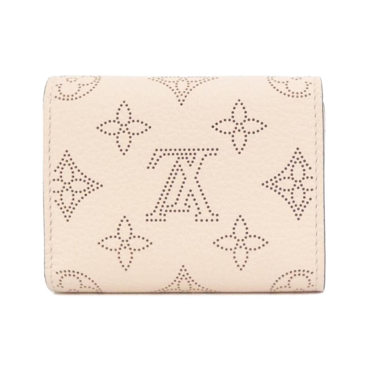 LOUIS VUITTON Mahina M82795 Wallet 2