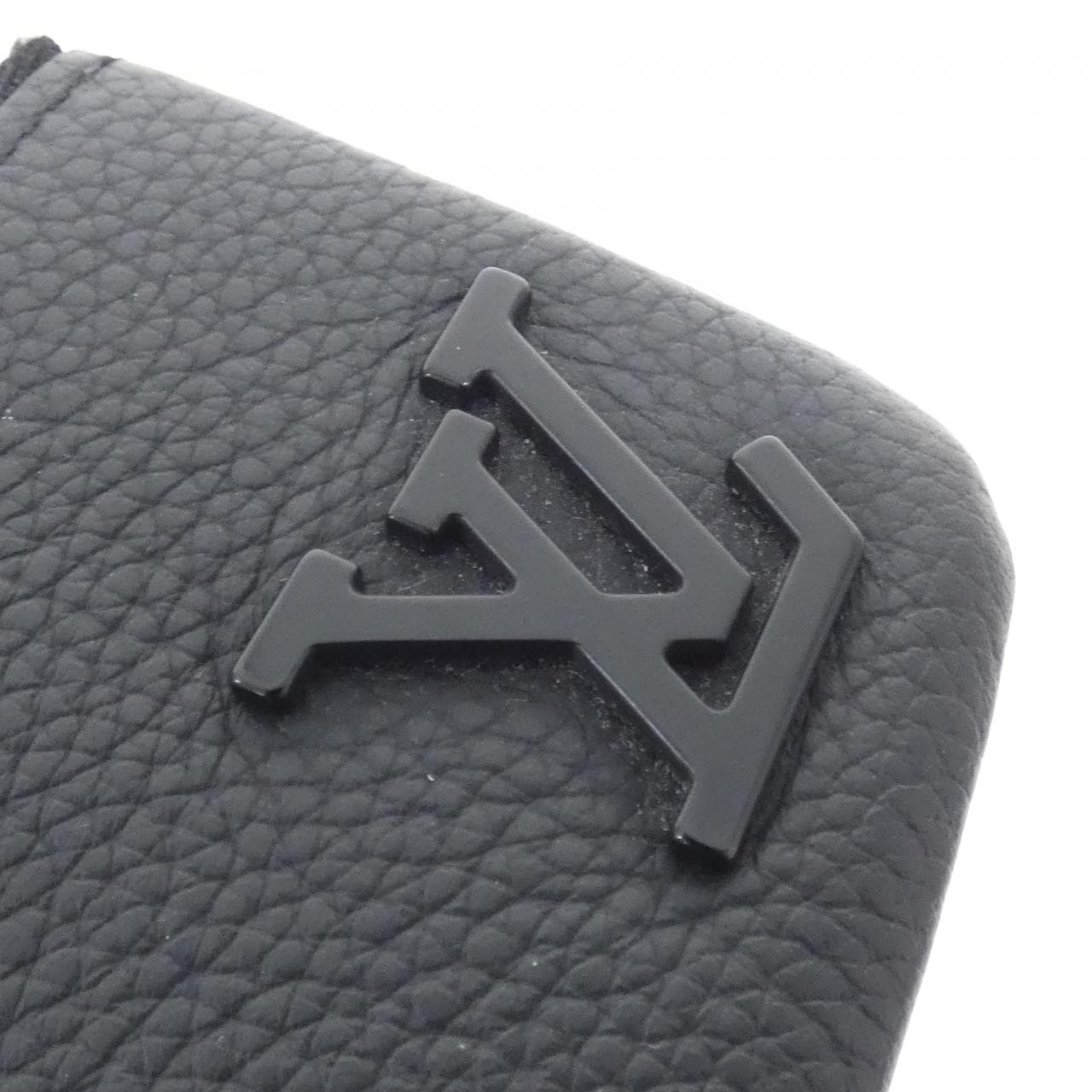 LOUIS VUITTON Pochette M81031 Coin Case Lambskin 4