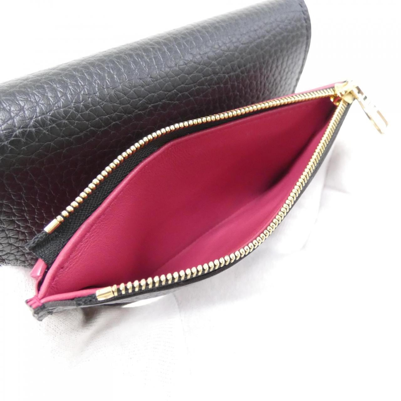 LOUIS VUITTON Capucines M62157 銀包 9